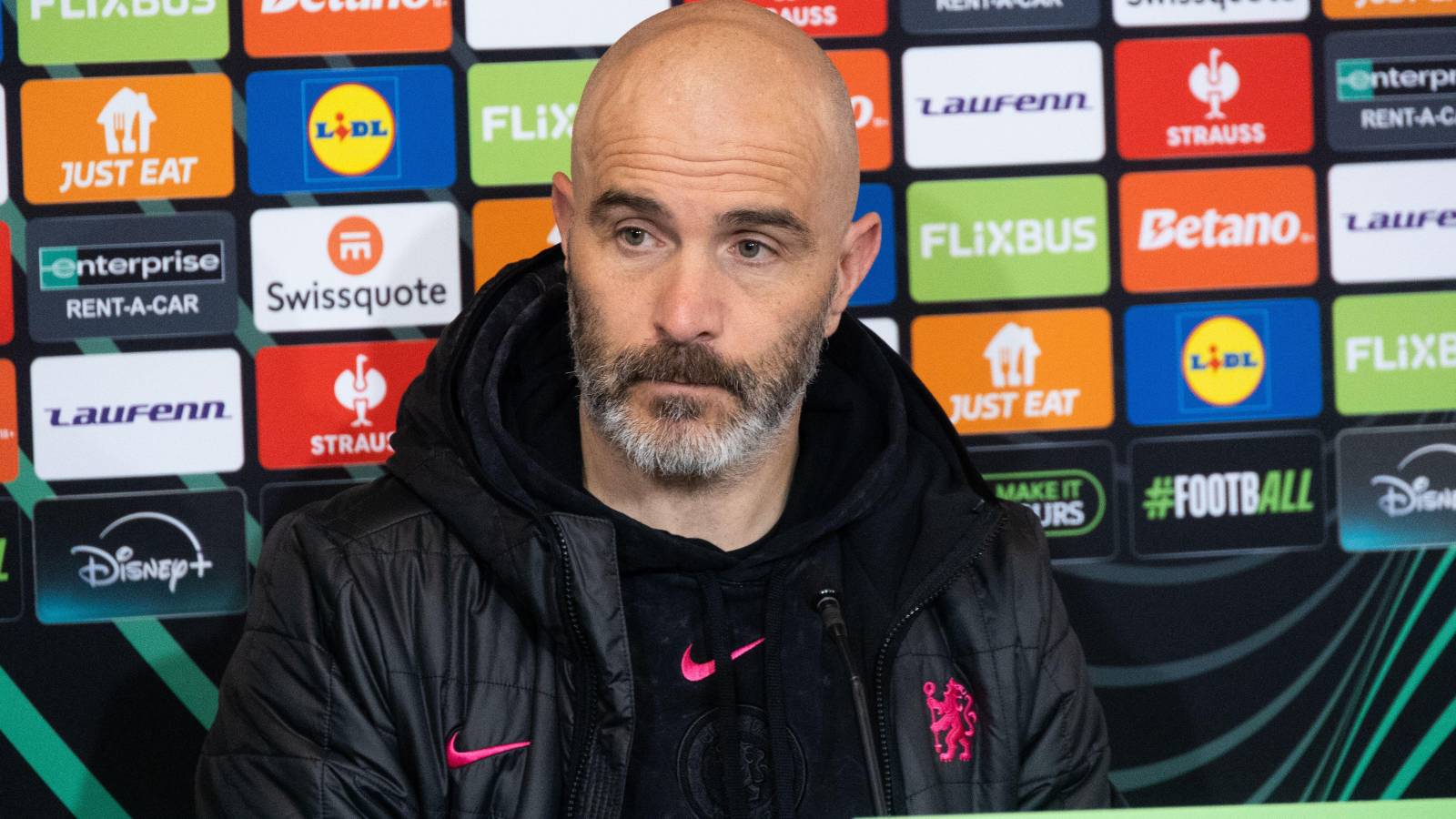 Енцо Мареска ставить себе під загрозу в матчі Ньюкасл проти Челсі