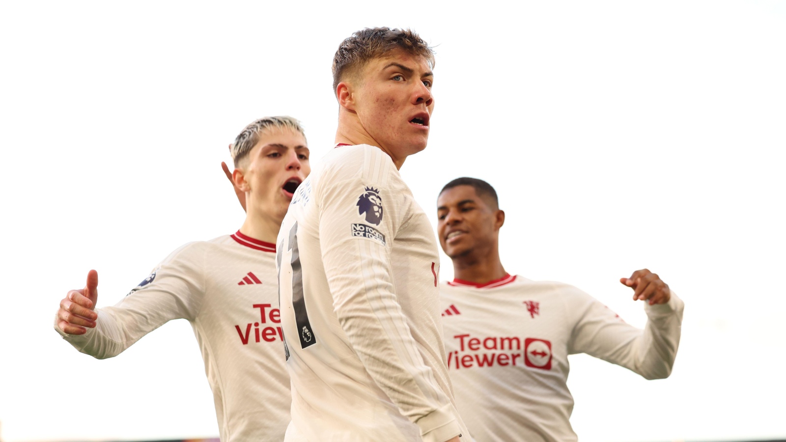 Попереду всіх: Покупець на Расмуса Хойлунда з'явився, поки Манчестер Юнайтед ухвалює рішення