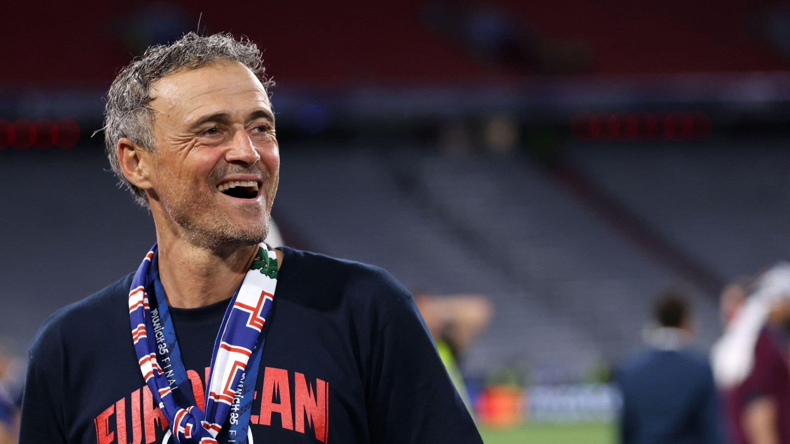 Другу пропозицію Париж Сен-Жермена відхилив клуб Прем'єр-ліги, оскільки Луїс Енріке шукає захисника за 70 мільйонів фунтів