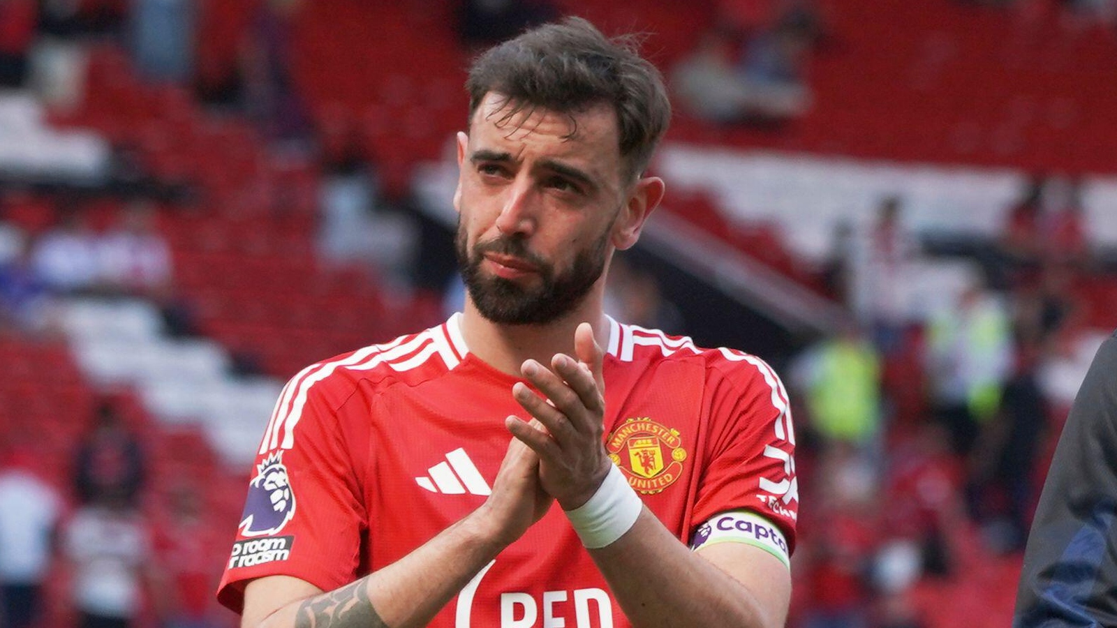 Бруно Фернандеш отримав похвалу за відмову від трансферу до Саудівської Аравії за 100 мільйонів фунтів, поки Манчестер Юнайтед не на вершині