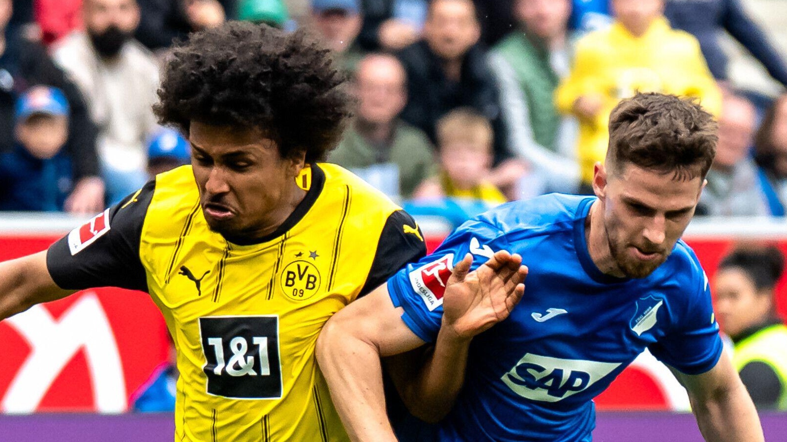 Джерело Лідс Юнайтед підтверджує, що дві угоди 