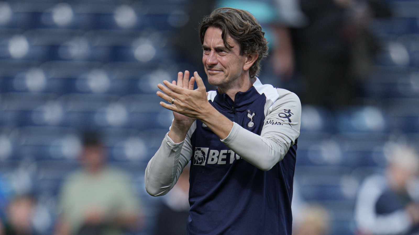 Трансфер Тоттенгема: Головна мета Челсі «на порозі переходу» до Шпор у несподіваному повороті, за інформацією Романо обіцяється «поїхати»