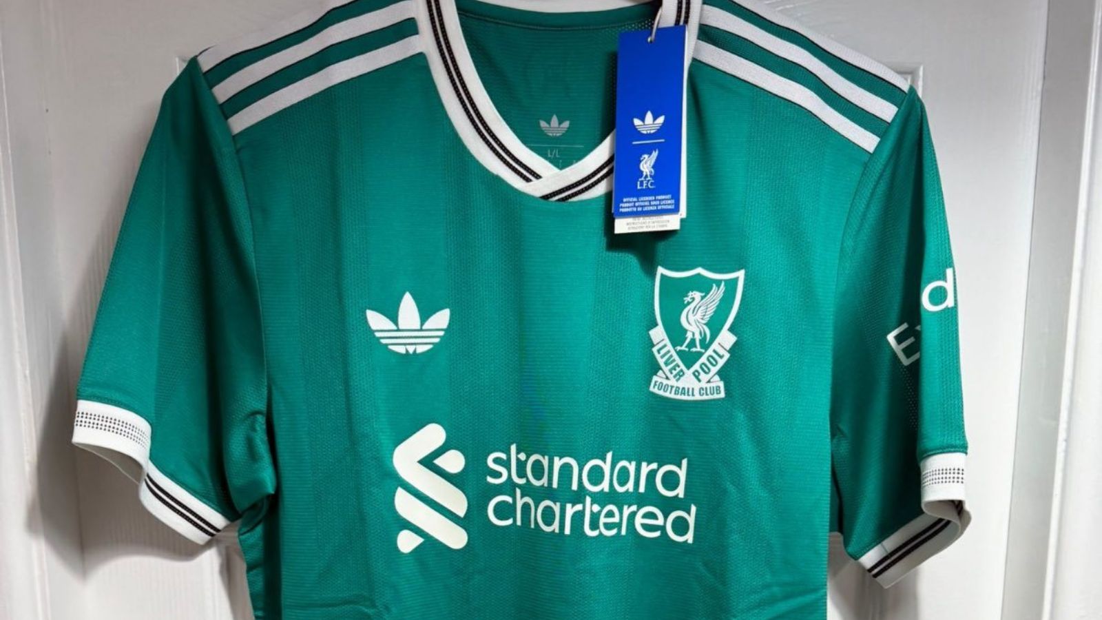 Нова футболка Ліверпуля дозволяє Червоним нарешті стати на один рівень з Манчестер Юнайтед та Реалом