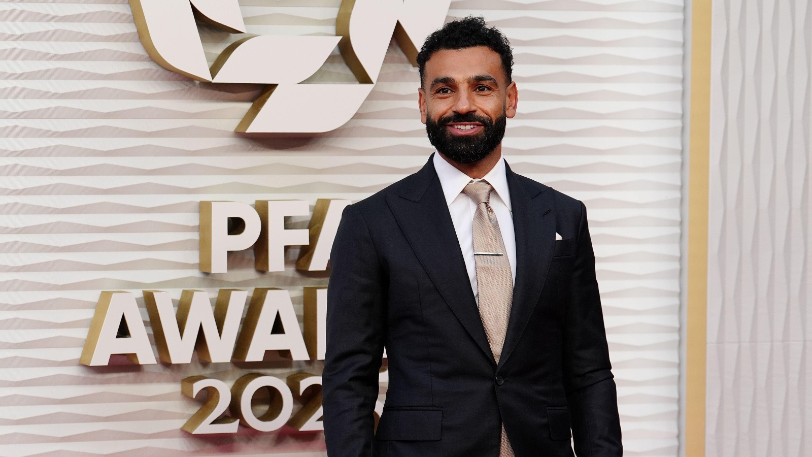 Зірка Ліверпуля Салах робить неочікуваний прогноз на титул PL, з суперниками як 