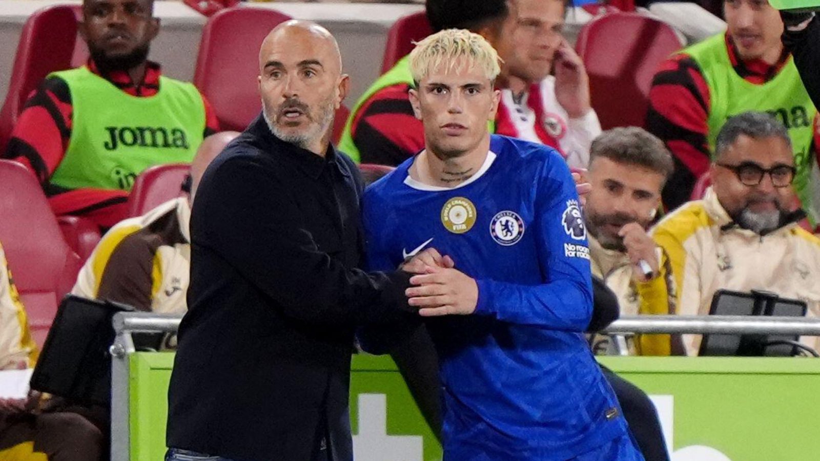 Гарначо звинувачують у відсутності концентрації, поки Мареска критикує недоліки Челсі