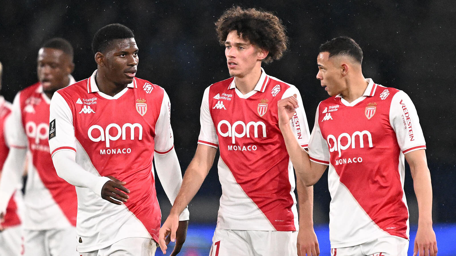 Тоттенгем спостерігає за зіркою трьох команд Ліги 1, де захисник перевершує вінгера