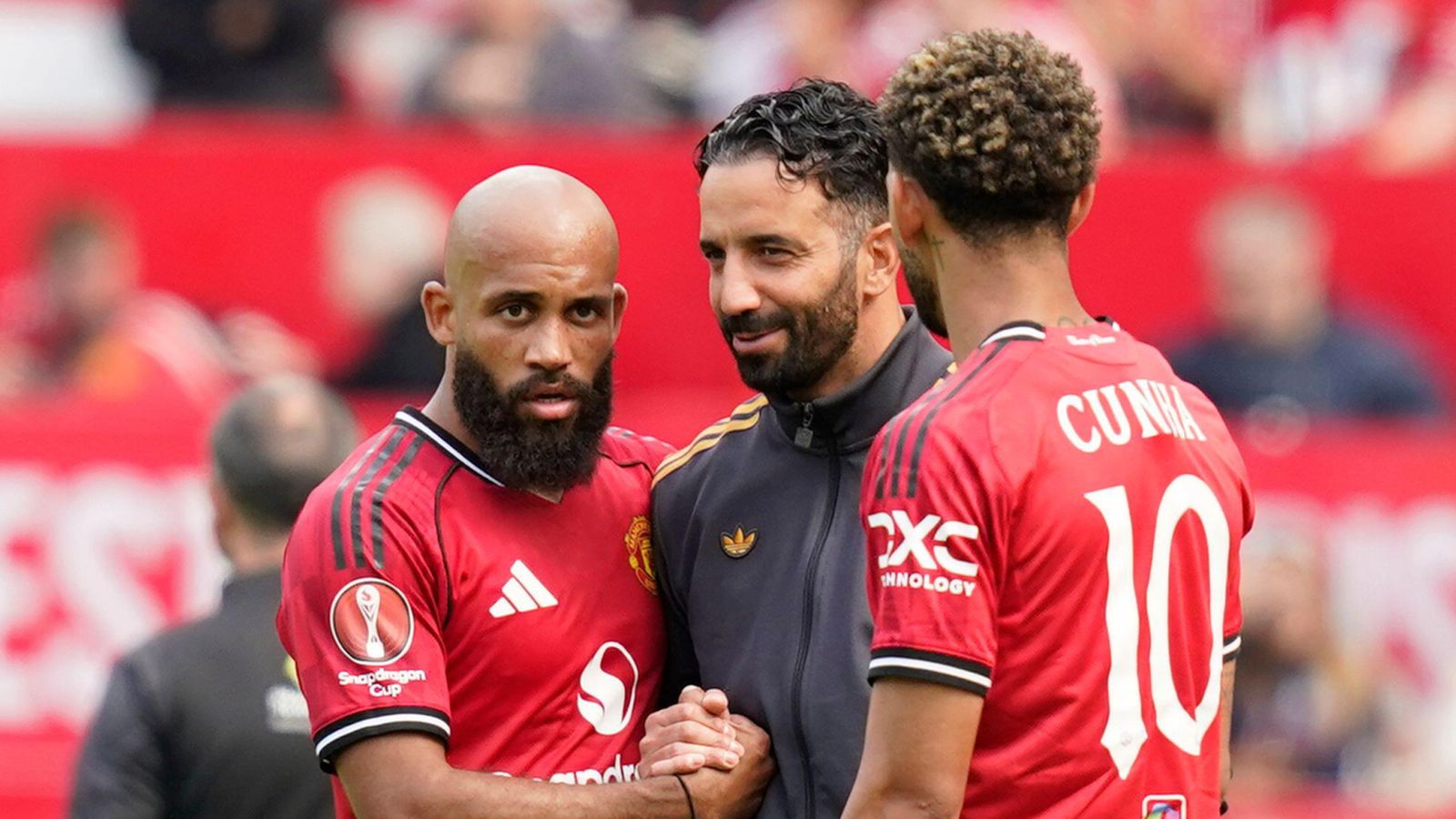 Уаддл радить Манчестер Юнайтед підписати 'найкращого' в Прем'єр-лізі, адже дорогий новачок залишився в тіні