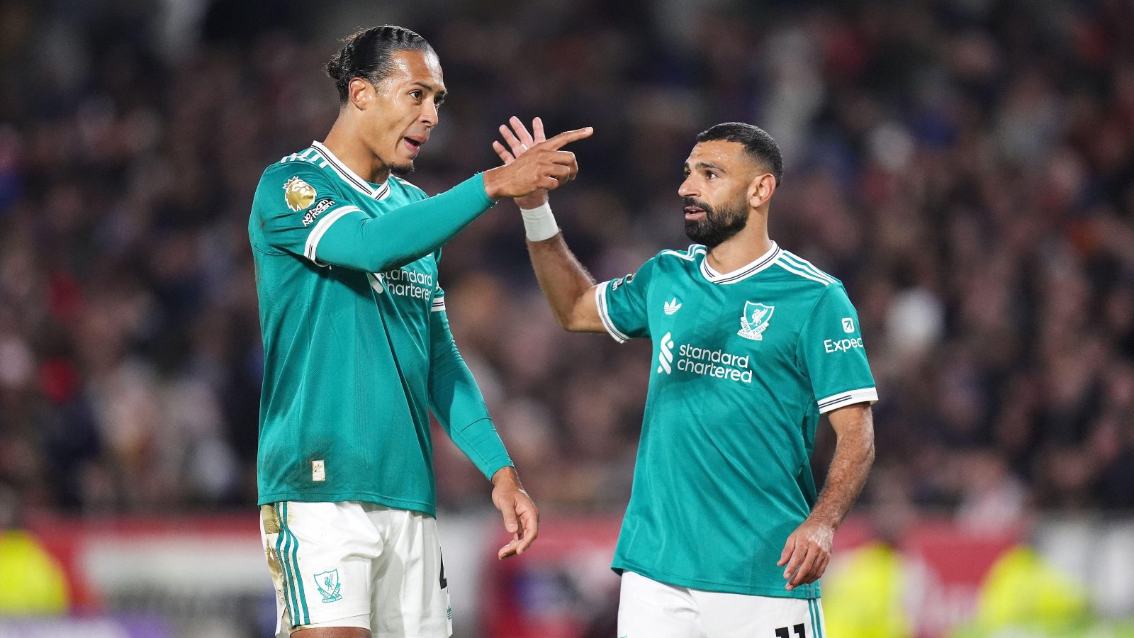 Ліверпуль: Ширер різко критикує двох «жахливих» гравців, які «незрозумілі»; чому Салах має грати в стартовому складі