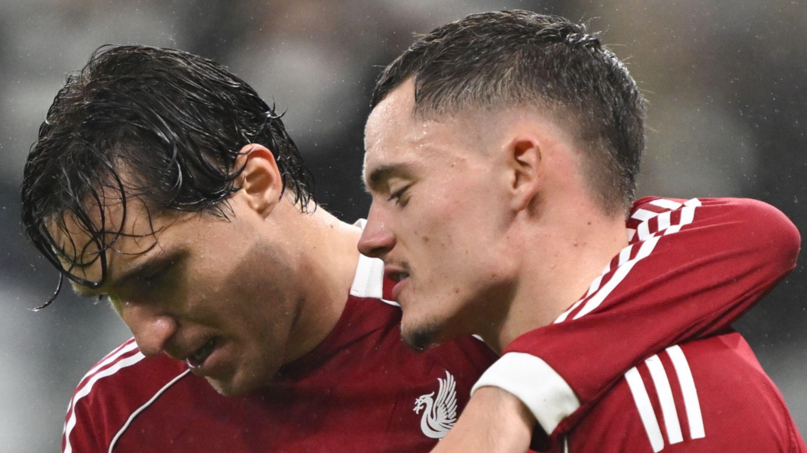 Ліверпуль заважає Німеччині та Італії отримати Кубок світу завдяки Вірцу та Чезі