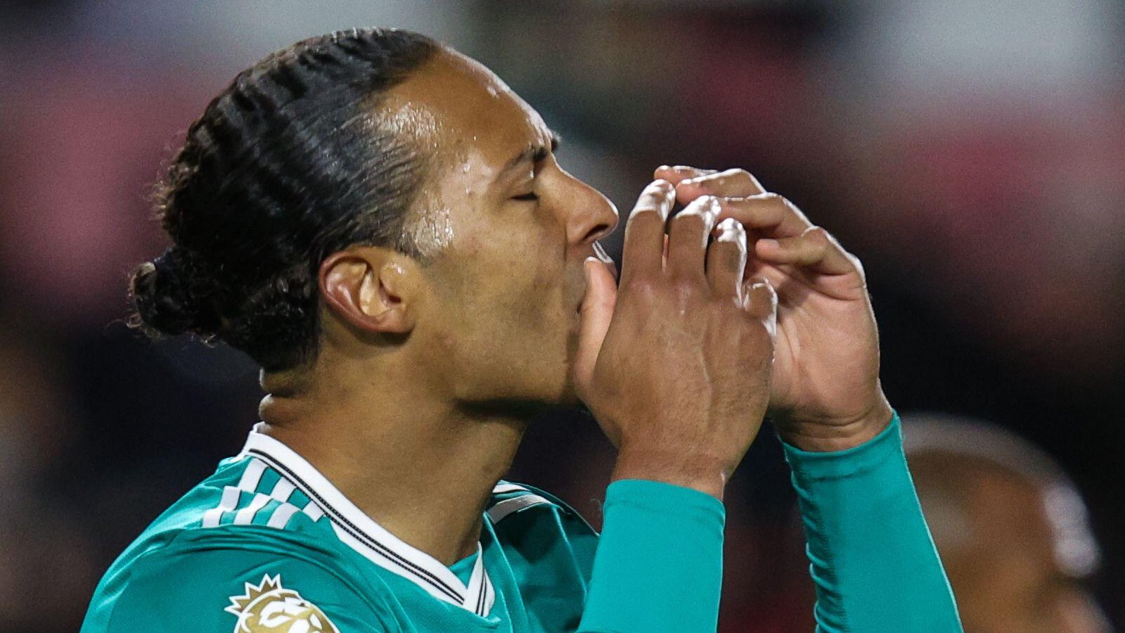 Дивний запит Ван Дейка до товаришів по команді Ліверпуля