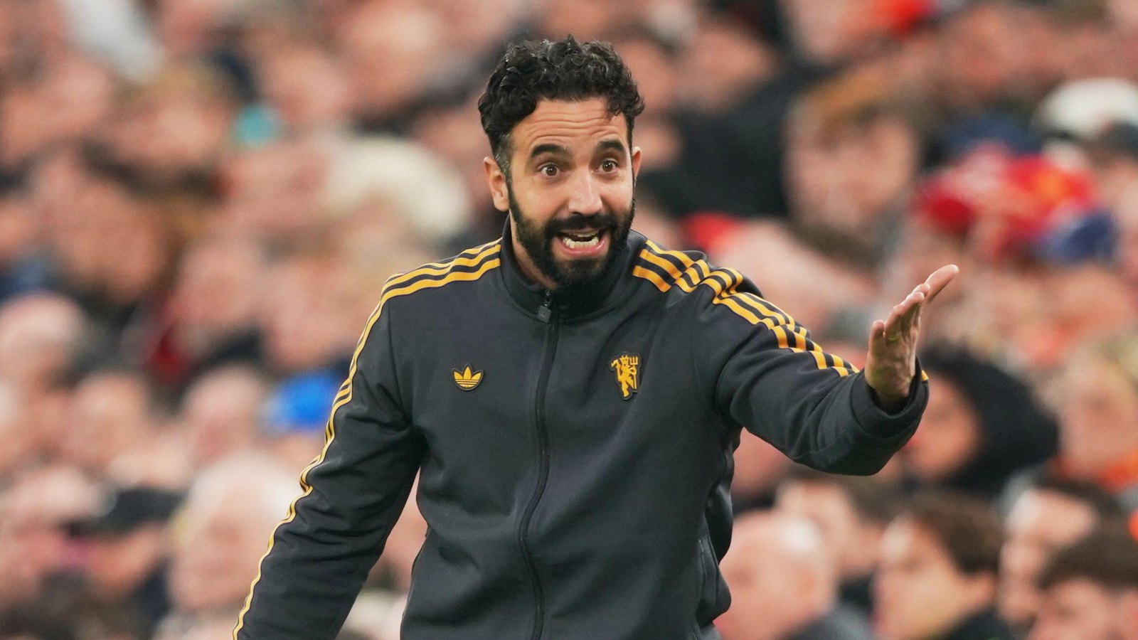 Аморім жорстко відповідає на насмішки Слота, зізнаючись у 