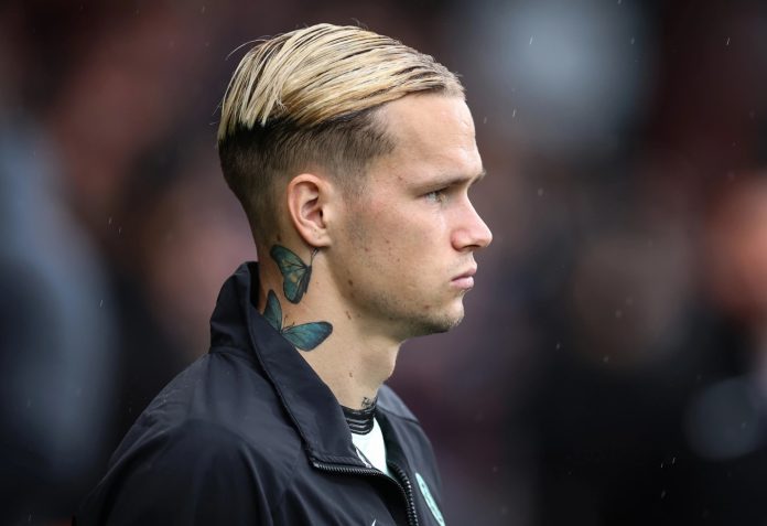 Михайло Мудрик узгодив із керівництвом Лідса деталі трансферу